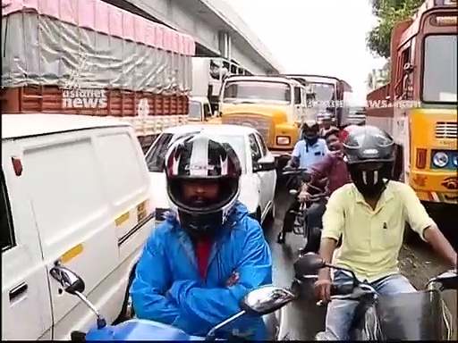 'എത്ര നാളയെന്നറിയാമോ,ഇതിനൊരു തീരുമാനം വേണ്ടേ'; പാലാരിവട്ടം പാലത്തെക്കുറിച്ച് പൊതുജനത്തിന് പറയാനുള്ളത്...