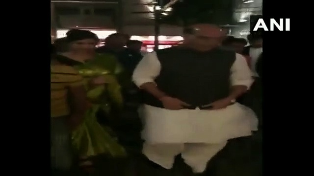 ജപ്പാനിലും ജയ് ശ്രീറാം വിളികള്‍; രാജ്‌നാഥ് സിംഗിന് വരവേല്‍പ്പ്