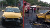 Sarı ışıkta süratlenen taksici, kamyonetle kafa kafaya çarpıştı: 2'si yolcu 3 yaralı