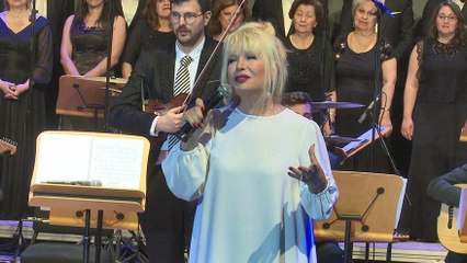 Emel Sayın’ın duygusal anları