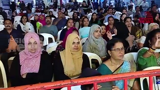 കലകളുടെ ഉത്സവത്തിൽ എല്ലാം മറന്ന് യു എ ഇ ; യു ഫെസ്റ്റിൽ കനത്ത പോരാട്ടം