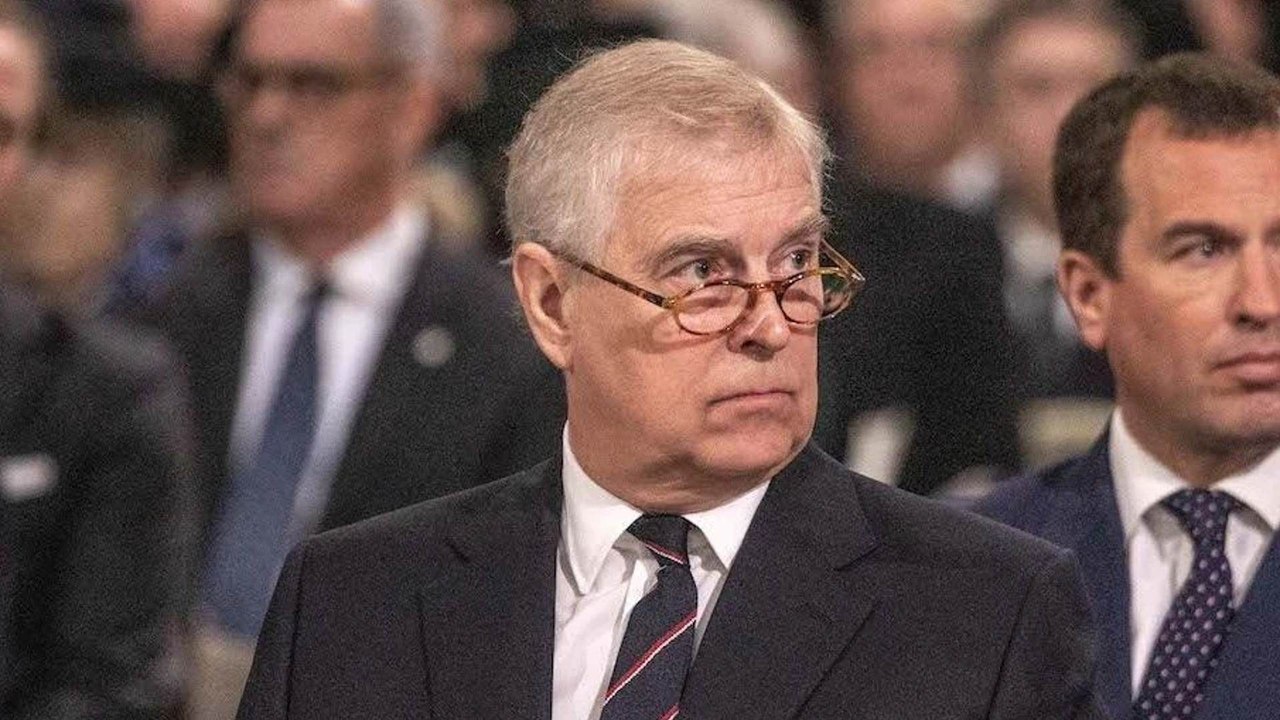 Jubilé d’Elisabeth II : pourquoi le prince Andrew ne participera finalement pas aux festivités ?