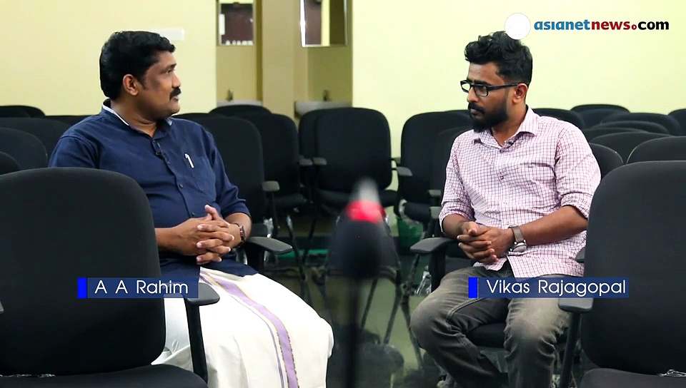 സെന്‍കുമാറിന്റെ തലയ്ക്ക് നെല്ലിക്കാത്തളം വെയ്ക്കണമെന്ന് എ എ റഹീം