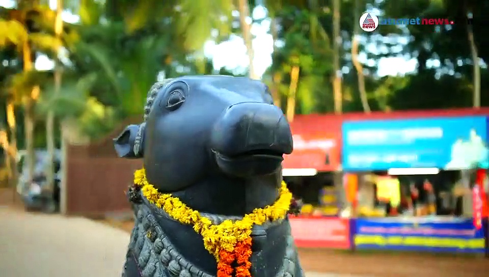 വിസ്മയമൊരുക്കി ഇന്ത്യയിലെ ഏറ്റവും വലിയ ശിവലിംഗം തിരുവനന്തപുരത്ത്‌