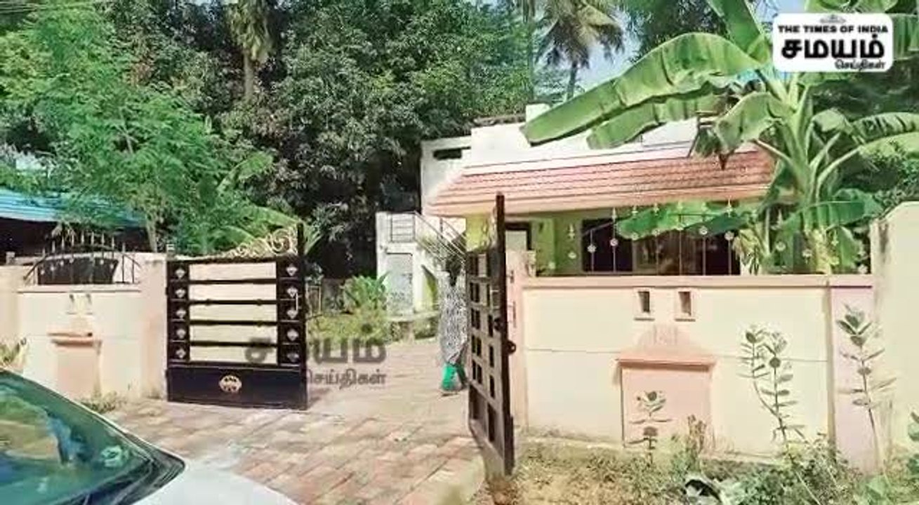 காரைக்குடியில் வீட்டை உடைத்து திருடும் சிசிடிவி காட்சிகள்!