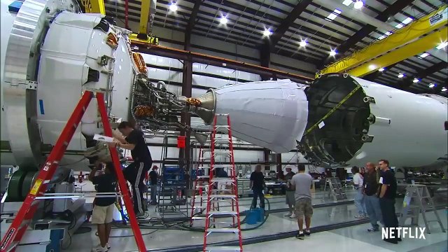 Regreso al espacio - Tráiler VO