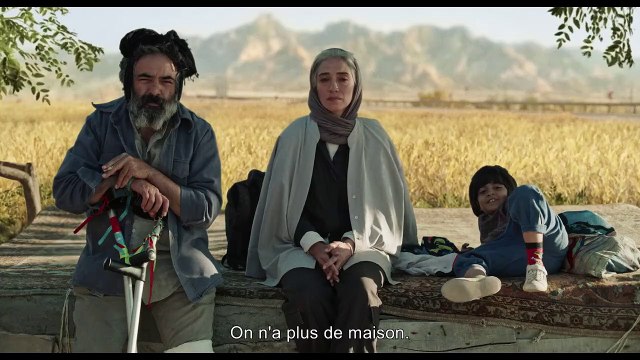 Hit The Road Bande-annonce VO