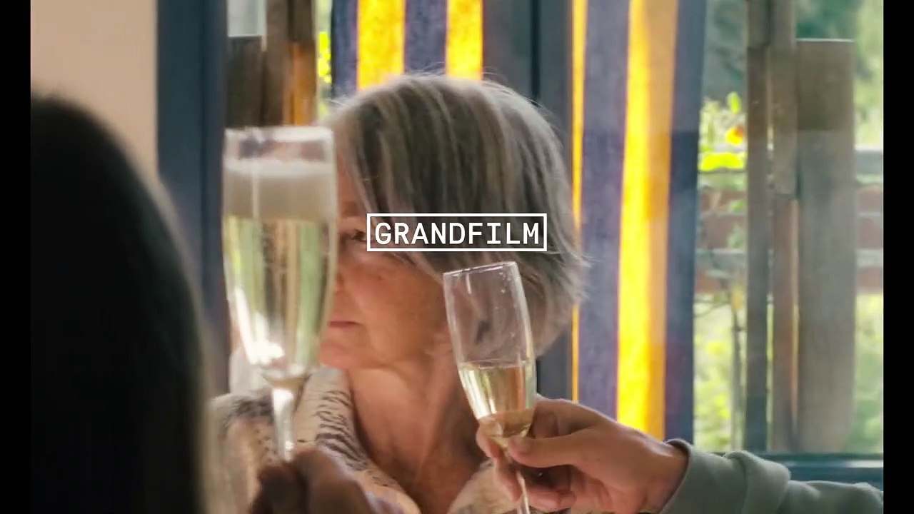 Zum Tod meiner Mutter Trailer DF