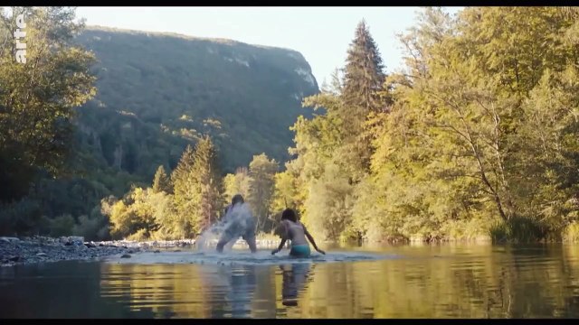 Clèves Bande-annonce VF