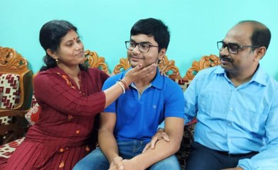 মাধ্যমিকে চতুর্থ স্থানাধীকারি আলিপুরদুয়ারের অভীক দাস | Oneindia Bengali