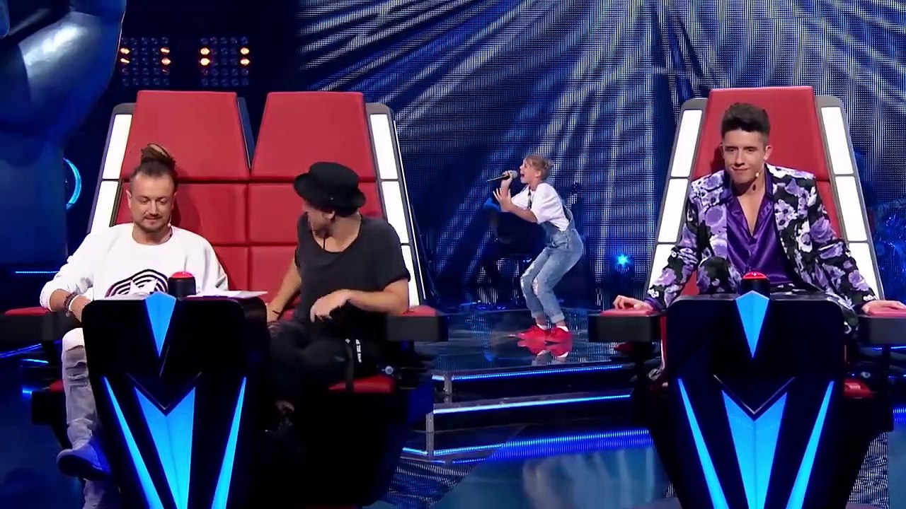 Oliwia Walicka - 'Let Me Love You' - Przesłuchania w ciemno - The Voice Kids 2 Poland