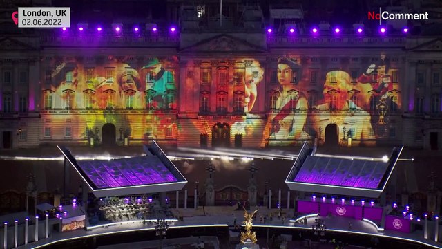 Queen lights first Platinum Jubilee beacon