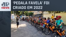 Projeto leva moradores de favelas para pedalar em pontos turísticos do RJ