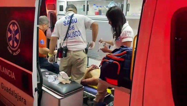 Cae hombre en situación de calle desde paso a desnivel