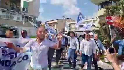 Elezioni Massa, la vittoria di Persiani: corteo e cori da stadio