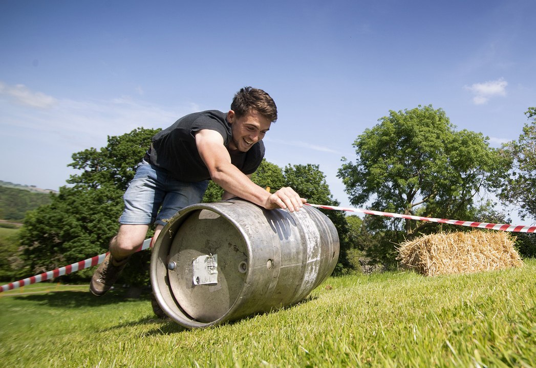 Finghall Barrel Push