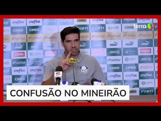 'Peço desculpas se me excedi', diz Abel Ferreira após tomar celular de jornalista