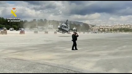 Un joven dispara a un Guardia Civil y se atrinchera en su casa de Mijas