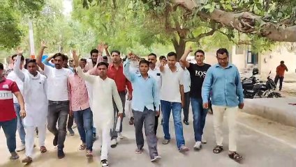 कब्जे हटाने के नोटिस पर रोष, नागरिकों का प्रदर्शन