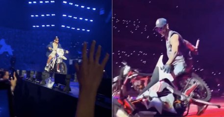 Anuel entró con una moto al escenario, perdió el control y la dejó caer sobre el público