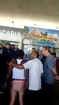 Ambulantes denunciam abordagem da PMDF na Rodoviária do Plano Piloto