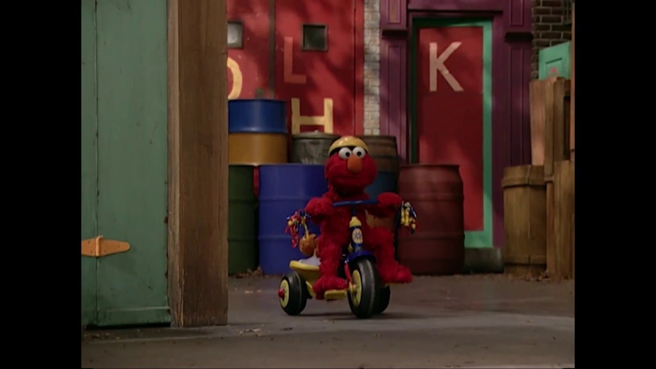 Sesame Street: Big Bird Breaks Elmo's Tricycle. - video Dailymotion