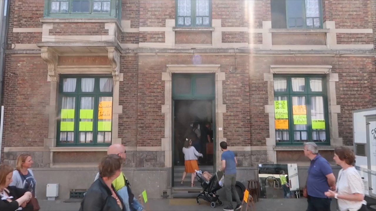 Floreffe : une brocante dans la brocante, un vide-maison plein de sourires et de surprises avec les Binamé