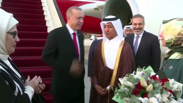 Sisi'den Cumhurbaşkanı Erdoğan'a tebrik telefonu: İki lider karşılıklı olarak büyükelçi atanması hususunda mutabık kaldı