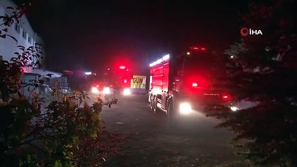 Kayseri'de mobilya fabrikasının deposu yandı