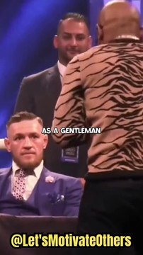 Conor McGregor Flip Floyd Mayweather’s Roast On Him