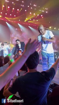 โดม ปกรณ์ ลัม เจอแฟนคลับคนนี้กลางเวทีคอนเสิร์ต ถึงขั้นขอเซลฟี่ทันที