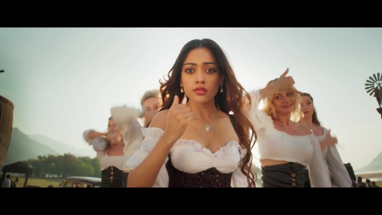 Teaser - Who's Japan- Intro Video (Tamil) - Karthi, Anu Emmanuel, Sunil - GV Prakash - Raju Murugan