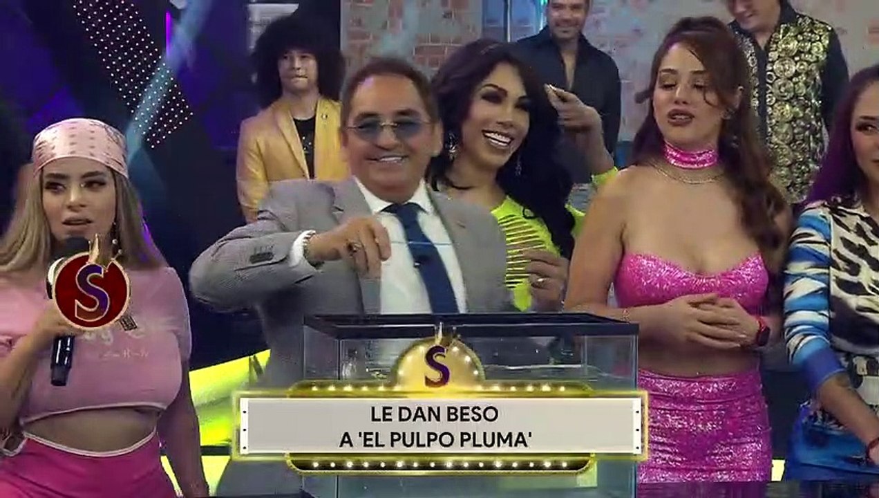 'TunTun' le da tremendo beso al pulpo Pluma