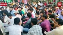 Video: उपमुख्यमंत्री बृजेश पाठक के आवास के अंदर फार्मासिस्टों ने किया प्रदर्शन