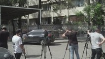 مراسل #العربية: المواطن السعودي المحرر في طريقه الآن إلى مقر وزارة الدفاع اللبنانية وسط إجراءات أمنية مشددة #لبنان