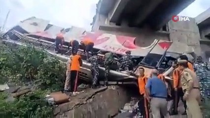 Hindistan'da feci kaza, 10 kişi yaşamını yitirdi