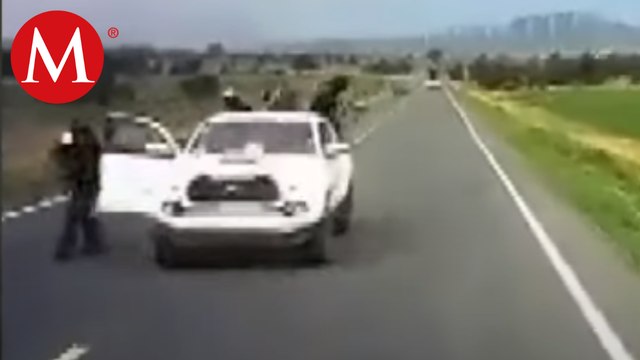 En la carretera federal Azumbilla-Puebla hombres armados interceptan y roban un tráiler