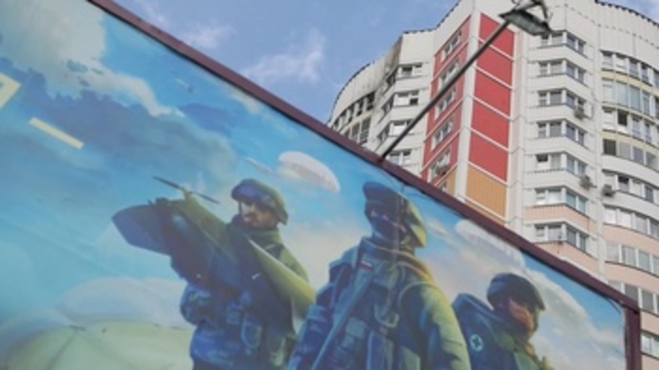 Rusia acusa a Kiev de "ataque terrorista" contra Moscú y dice que abatió todos los drones