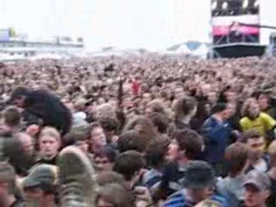 Crowd surfen rar06 (2)