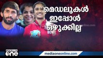 ഗുസ്തി താരങ്ങളെ ചേർത്തുപിടിച്ച് കർഷക നേതാക്കൾ, പ്രശ്‌നത്തിൽ ഇടപെടും, അഞ്ച് ദിവസത്തെ സമയം ചോദിച്ച് നേതാക്കൾ