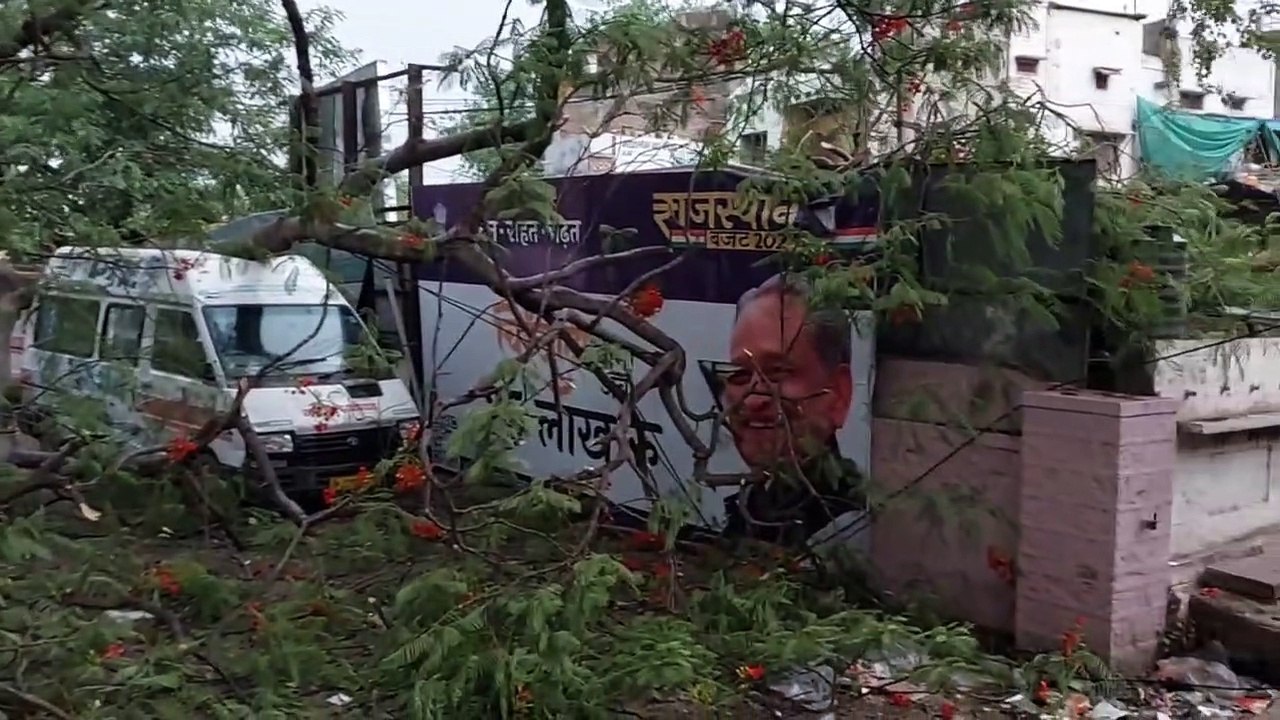 Two killed due to thunderstorm in Jhalawar district, power system destroyed