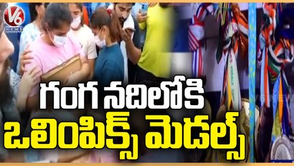 Wrestler Protest Continues, Throw Olympic Medals In Ganga | Delhi | V6 News