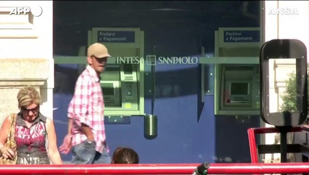 Pagamenti sempre piu' digitali, sale l'uso di carte e bonifici