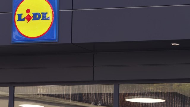 Lidl : sneakers, bobs, shorts… Les vêtements et accessoires sont de retour en magasins