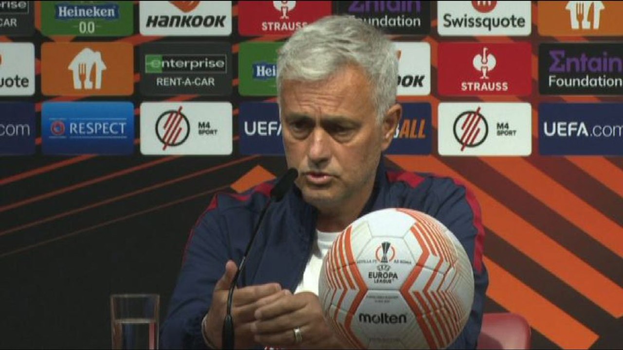 Mourinho: la storia non gioca, quando la partita inizia saremo lì