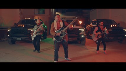 Saul Granados y los de la Pluma - El Jessy (Versión 2)