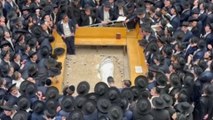 Unos 250.000 judíos ultraortodoxos despiden a importante rabino fallecido en Israel