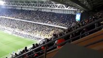 Après le championnat de Galatasaray, l'événement dans les tribunes de Fenerbahce est le slogan d'Aziz Yildirim