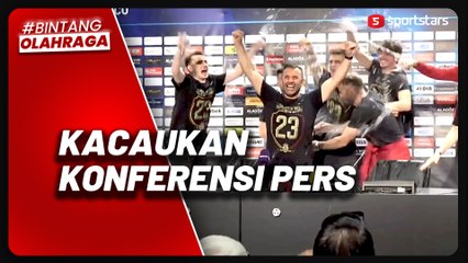 Rayakan Juara, Pemain Galatasaray Kacaukan Konferensi Pers dengan Berselebrasi