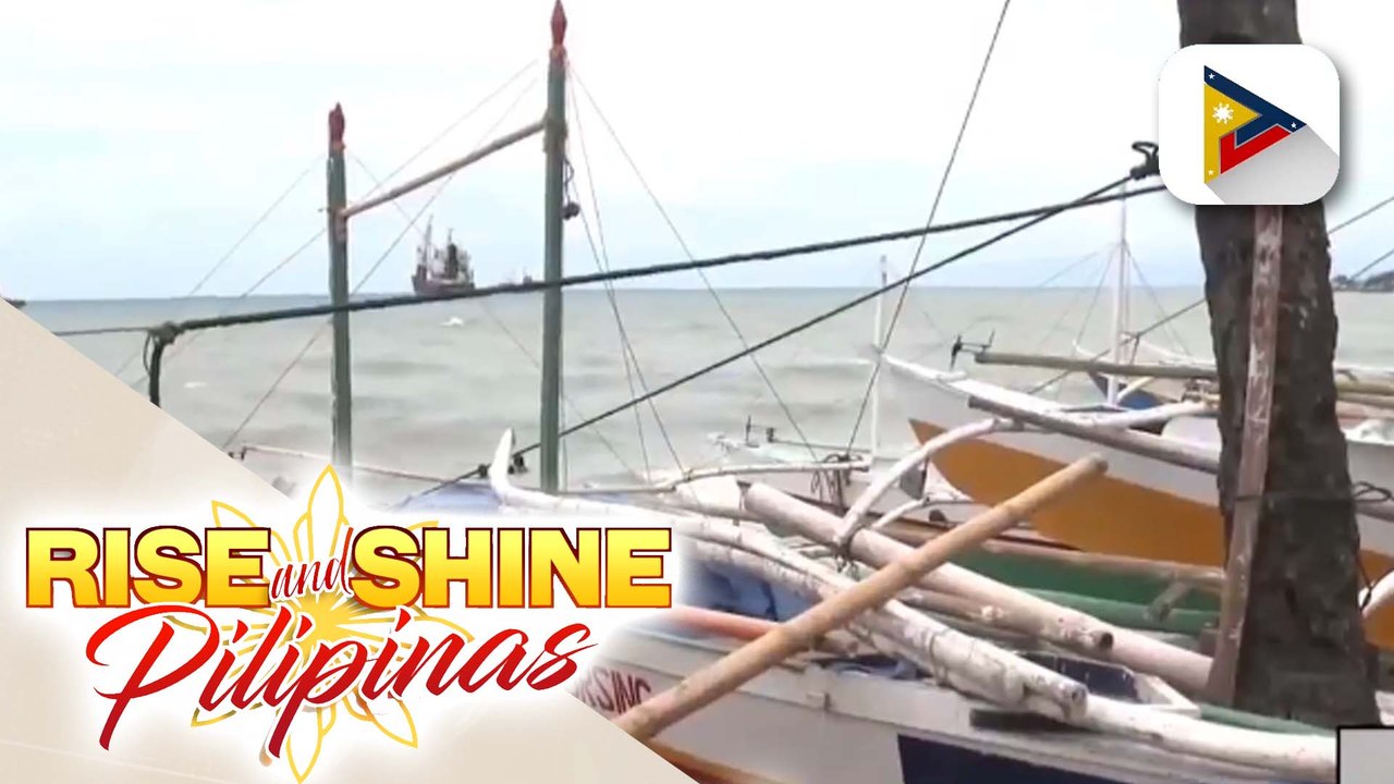 Ilang mangingisda sa Talisay City, Cebu, hindi makapangisda dahil sa malakas na alon dulot ng habagat